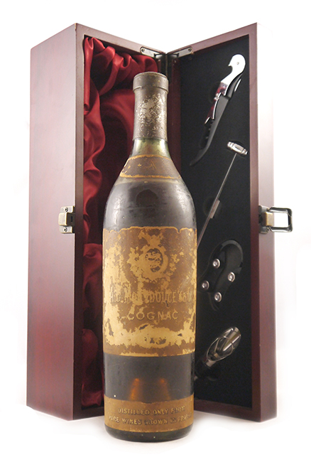 1940's A.O Montdouce & Cie Three star Cognac 1940's bottling (70cl)